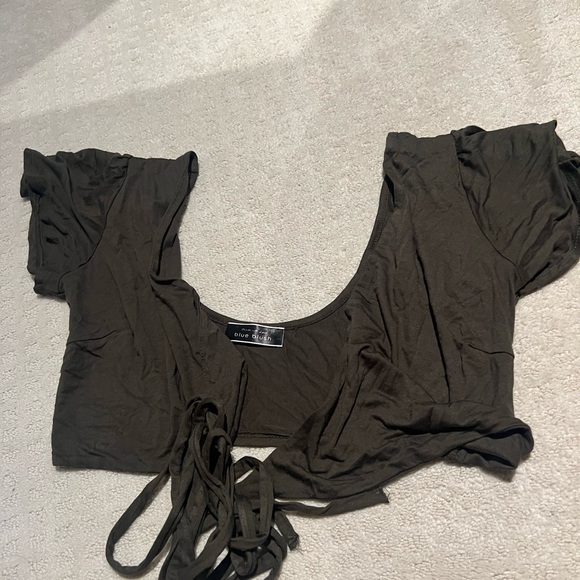 blue blush tie crop top - Picture 1 of 3